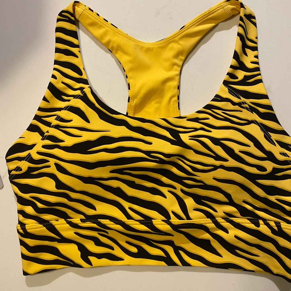 Lorna Jane racerback sports bra